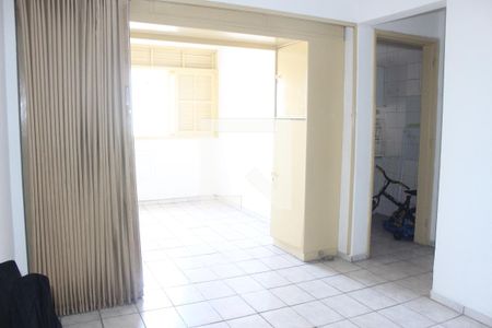 Sala de apartamento para alugar com 1 quarto, 45m² em Centro, São Vicente