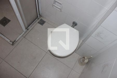 Banheiro de apartamento para alugar com 1 quarto, 45m² em Centro, São Vicente