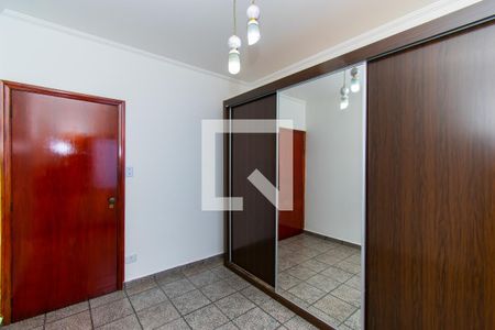 Casa à venda com 250m², 3 quartos e 4 vagas Casa à venda com 250m², 3 quartos e 4 vagasQuarto 2