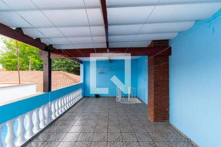 Casa à venda com 250m², 3 quartos e 4 vagas Casa à venda com 250m², 3 quartos e 4 vagasQuintal