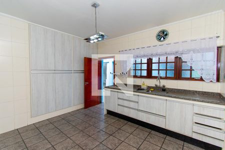 Casa à venda com 250m², 3 quartos e 4 vagas Casa à venda com 250m², 3 quartos e 4 vagasCozinha