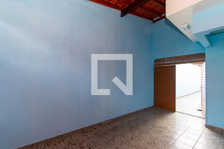 Casa à venda com 250m², 3 quartos e 4 vagas Casa à venda com 250m², 3 quartos e 4 vagasGaragem