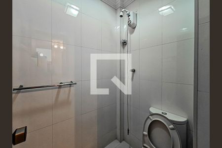 Banheiro Social de apartamento para alugar com 3 quartos, 115m² em Tortuga, Guarujá