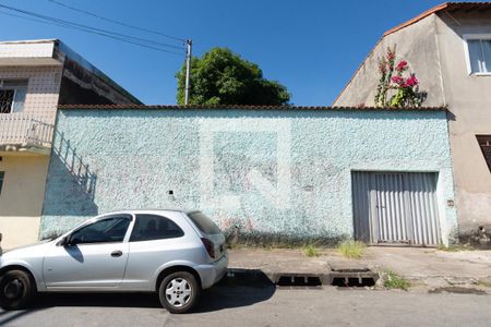 Fachada de casa à venda com 2 quartos, 360m² em Riacho das Pedras, Contagem