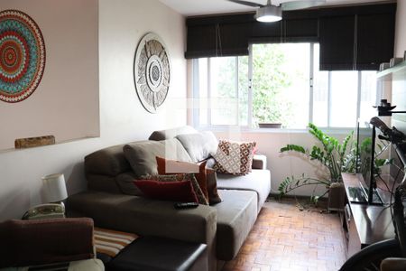Sala de apartamento à venda com 3 quartos, 71m² em Alto de Pinheiros, São Paulo