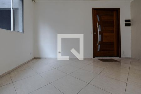 Sala de casa para alugar com 2 quartos, 130m² em Jardim das Bandeiras, Mogi das Cruzes