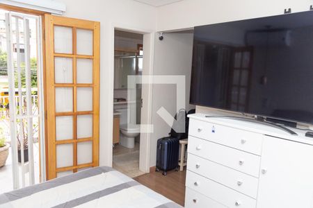 Suite de casa para alugar com 3 quartos, 250m² em Jardim Santa Mena, Guarulhos