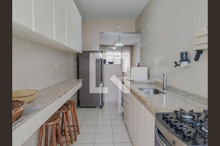 Cozinha de apartamento para alugar com 3 quartos, 100m² em Barra Funda, Guarujá