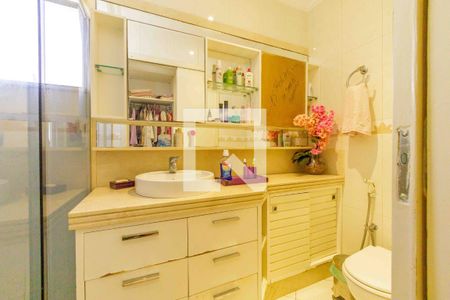 Apartamento à venda com 540m², 5 quartos e 3 vagasBanheiro da Suíte 2