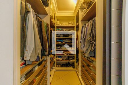 Apartamento à venda com 540m², 5 quartos e 3 vagasCloset da Suíte 1