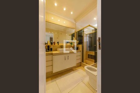 Apartamento à venda com 540m², 5 quartos e 3 vagasBanheiro da Suíte 1