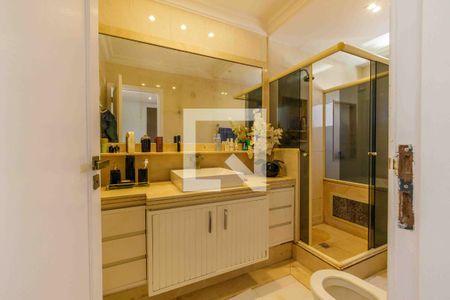 Apartamento à venda com 540m², 5 quartos e 3 vagasBanheiro da Suíte 1