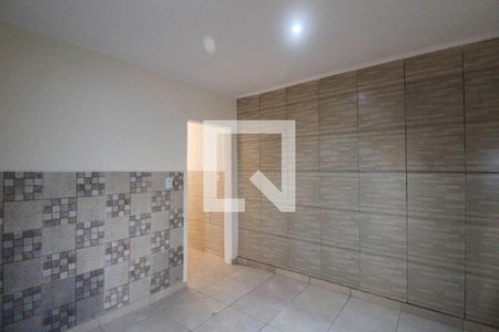 Quarto de casa para alugar com 1 quarto, 70m² em Vila California, São Paulo