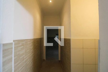 Corredor de casa para alugar com 1 quarto, 70m² em Vila California, São Paulo