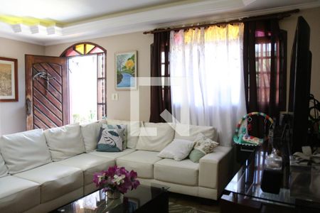 Sala de casa para alugar com 4 quartos, 250m² em Vila Nova Pauliceia, São Paulo