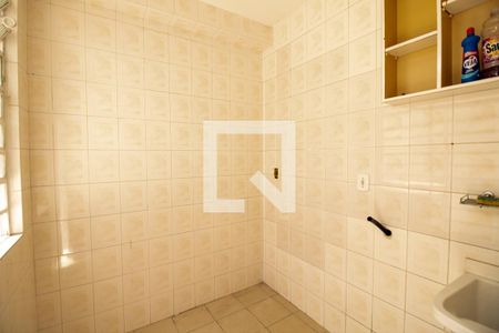 Casa à venda com 140m², 2 quartos e 1 vagaÁrea de Serviço