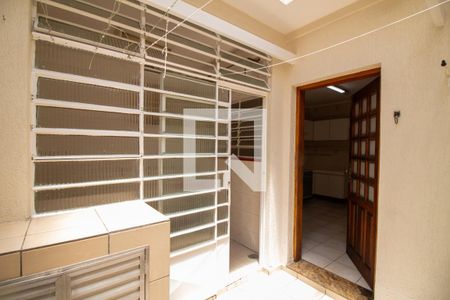 Casa à venda com 140m², 2 quartos e 1 vagaQuintal