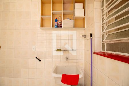 Casa à venda com 140m², 2 quartos e 1 vagaÁrea de Serviço