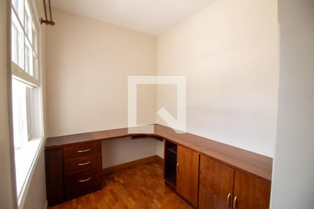 Casa à venda com 140m², 2 quartos e 1 vagaEscritório