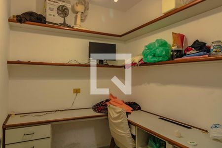 Apartamento à venda com 160m², 4 quartos e 2 vagas Apartamento à venda com 160m², 4 quartos e 2 vagasDespensa