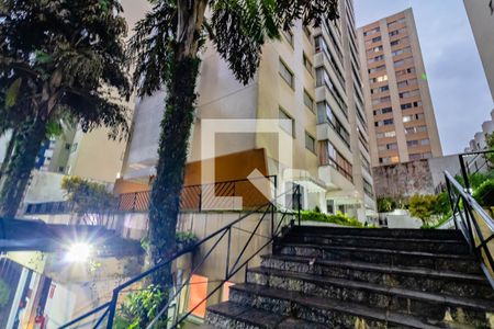 Apartamento à venda com 160m², 4 quartos e 2 vagas Apartamento à venda com 160m², 4 quartos e 2 vagasFachada