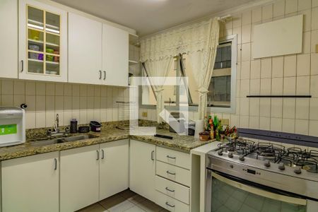 Apartamento à venda com 160m², 4 quartos e 2 vagas Apartamento à venda com 160m², 4 quartos e 2 vagasCozinha