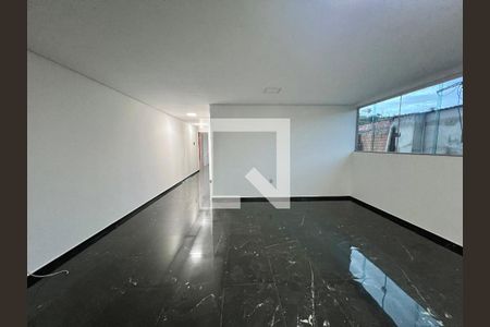 Casa à venda com 170m², 4 quartos e 2 vagasCasa 2 - sala