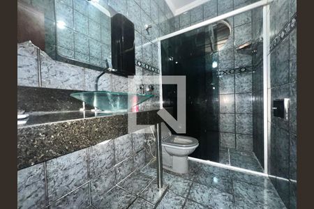 Banheiro 1  de casa à venda com 4 quartos, 170m² em Arvoredo, Contagem