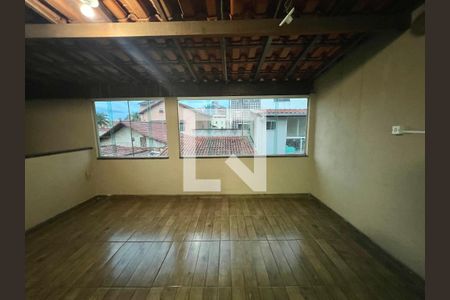 Casa à venda com 170m², 4 quartos e 2 vagasCasa 2 - sala