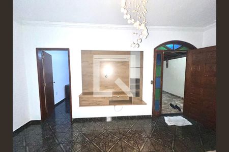 Sala de casa à venda com 4 quartos, 170m² em Arvoredo, Contagem