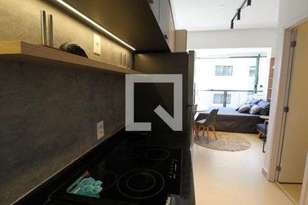 Cozinha de kitnet/studio à venda com 1 quarto, 26m² em Indianópolis, São Paulo