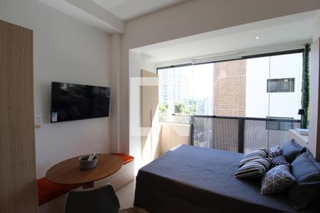 Sala/Quarto de kitnet/studio à venda com 1 quarto, 26m² em Indianópolis, São Paulo