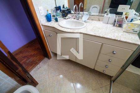 Casa à venda com 125m², 3 quartos e 2 vagas Casa à venda com 125m², 3 quartos e 2 vagasBanheiro da Suíte