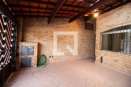 Casa à venda com 125m², 3 quartos e 2 vagas Casa à venda com 125m², 3 quartos e 2 vagasGaragem