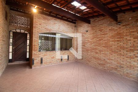 Casa à venda com 125m², 3 quartos e 2 vagas Casa à venda com 125m², 3 quartos e 2 vagasGaragem