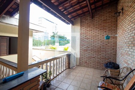 Casa à venda com 125m², 3 quartos e 2 vagas Casa à venda com 125m², 3 quartos e 2 vagasVaranda Gourmet