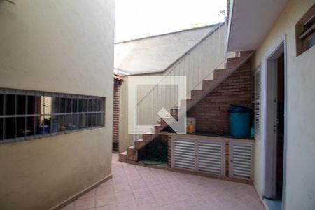 Casa à venda com 125m², 3 quartos e 2 vagas Casa à venda com 125m², 3 quartos e 2 vagasQuintal de Serviço
