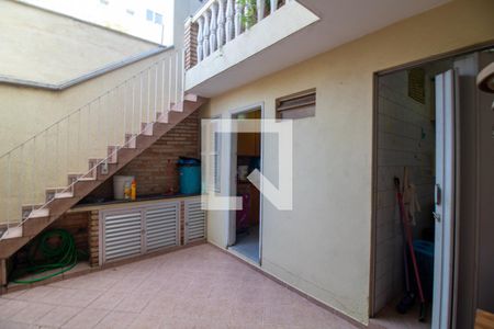 Casa à venda com 125m², 3 quartos e 2 vagas Casa à venda com 125m², 3 quartos e 2 vagasQuintal de Serviço