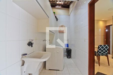 Casa à venda com 65m², 2 quartos e 2 vagasÁrea de Serviço