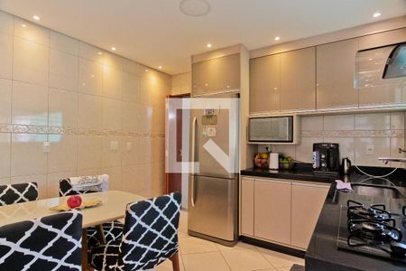 Casa à venda com 65m², 2 quartos e 2 vagasCozinha