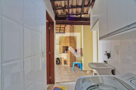 Casa à venda com 65m², 2 quartos e 2 vagasÁrea de Serviço