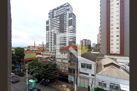 Sala/Cozinha - Vista de apartamento para alugar com 1 quarto, 24m² em Água Branca, São Paulo