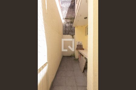 Casa à venda com 100m², 3 quartos e 1 vagaQuintal