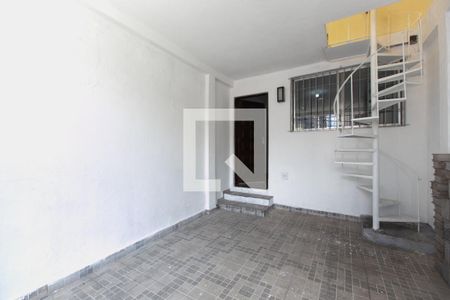 Casa à venda com 100m², 3 quartos e 1 vagaGaragem 