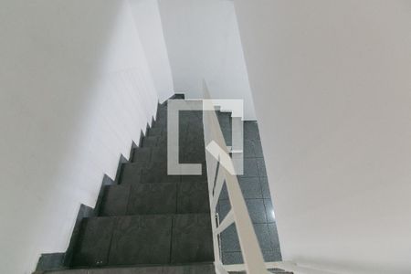 Casa à venda com 100m², 3 quartos e 1 vagaEscada 