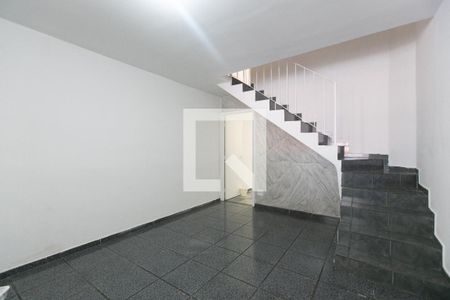 Sala de casa à venda com 3 quartos, 100m² em Vila Carmosina, São Paulo