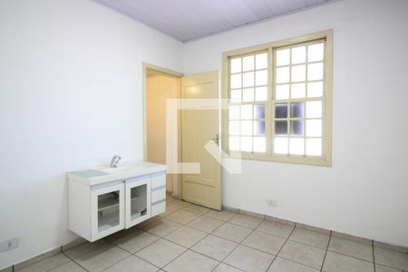 Casa para alugar com 100m², 2 quartos e sem vagaSuíte