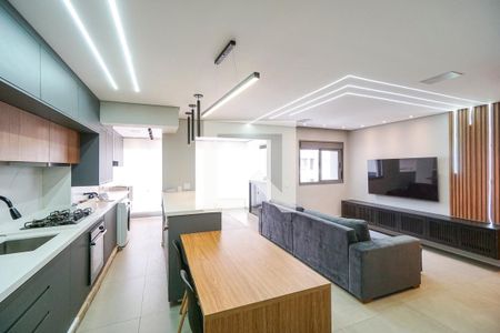 Sala e cozinha de apartamento para alugar com 2 quartos, 89m² em Tatuapé, São Paulo