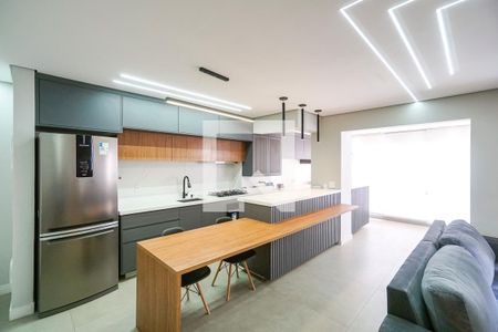 Sala e cozinha de apartamento para alugar com 2 quartos, 89m² em Tatuapé, São Paulo