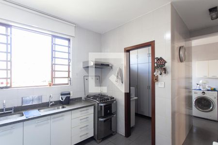 Casa à venda com 185m², 5 quartos e 3 vagasCozinha